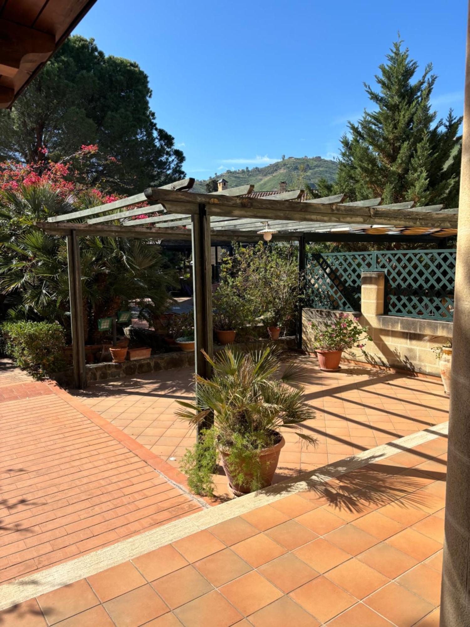 Villa Al Mare Baia Emiri Mazzaforno เชฟาลู ภายนอก รูปภาพ