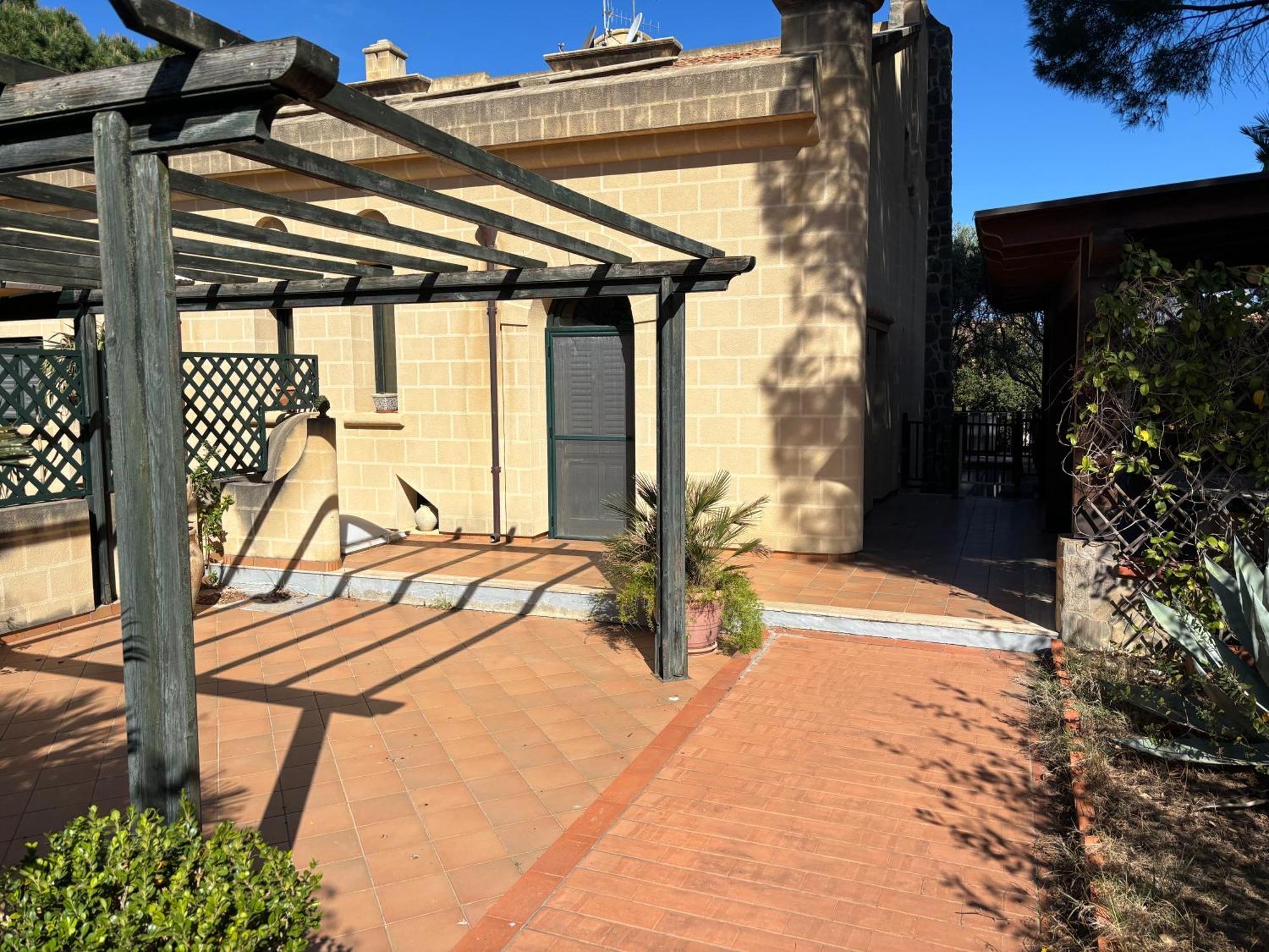 Villa Al Mare Baia Emiri Mazzaforno เชฟาลู ภายนอก รูปภาพ