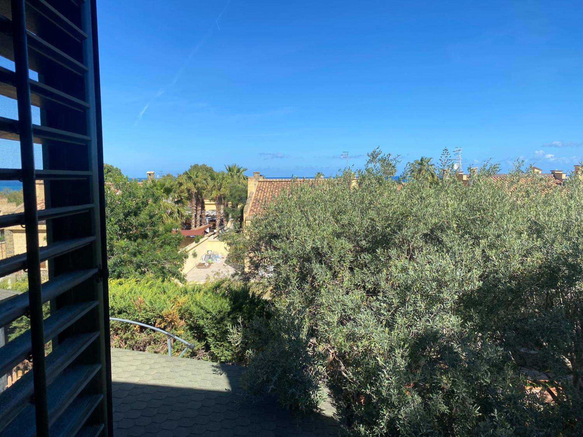 Villa Al Mare Baia Emiri Mazzaforno เชฟาลู ภายนอก รูปภาพ
