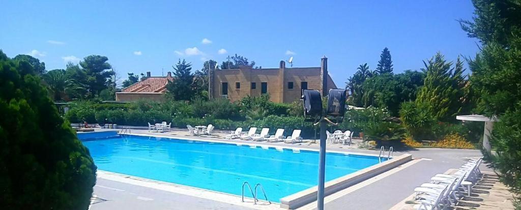 Villa Al Mare Baia Emiri Mazzaforno เชฟาลู ภายนอก รูปภาพ