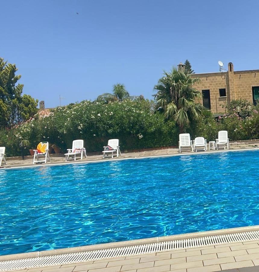 Villa Al Mare Baia Emiri Mazzaforno เชฟาลู ภายนอก รูปภาพ